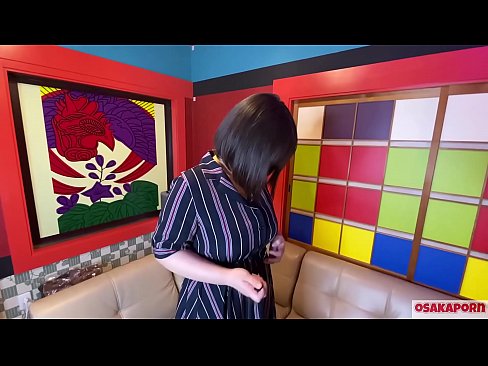 ❤️ Japanese cutie met groot tiete masturbeer met seksspeelgoed en kry 'n orgasme. Sy praat in 'n onderhoud oor haar fokken ervaring. Groot tiete en harige poes wat hard kreun. Osakaporn ️ Fok video  by ons ❌
